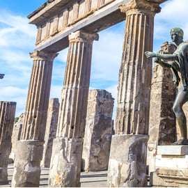 Vom Hafen Neapels aus: Vesuv und Pompeji Tour mit Tickets