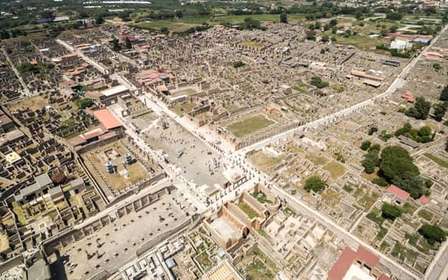 Von Neapel aus: Pompeji und Herculaneum Tour