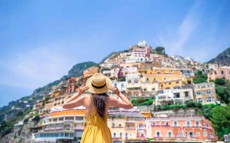 Von Neapel aus: Ganztagestour Sorrent, Positano und Amalfi
