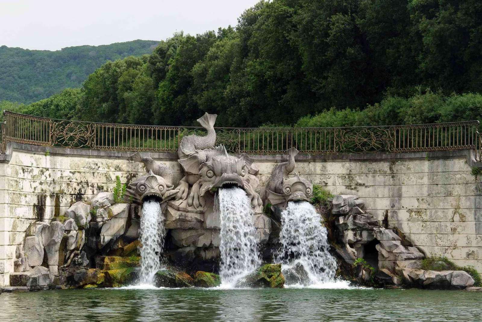 Ab Neapel: All-inclusive-Tour zum Königspalast von Caserta mit fachkundiger Führung