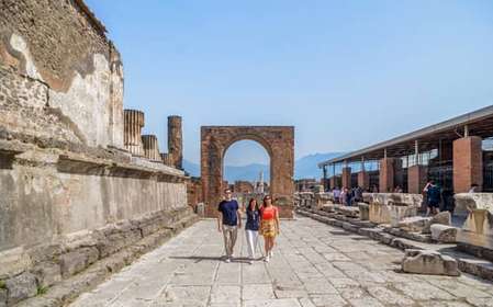 Pompeji: Kleingruppentour mit einem Archäologen