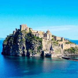 Ischia Inselrundfahrt mit dem Boot und Halt in Sant'Angelo