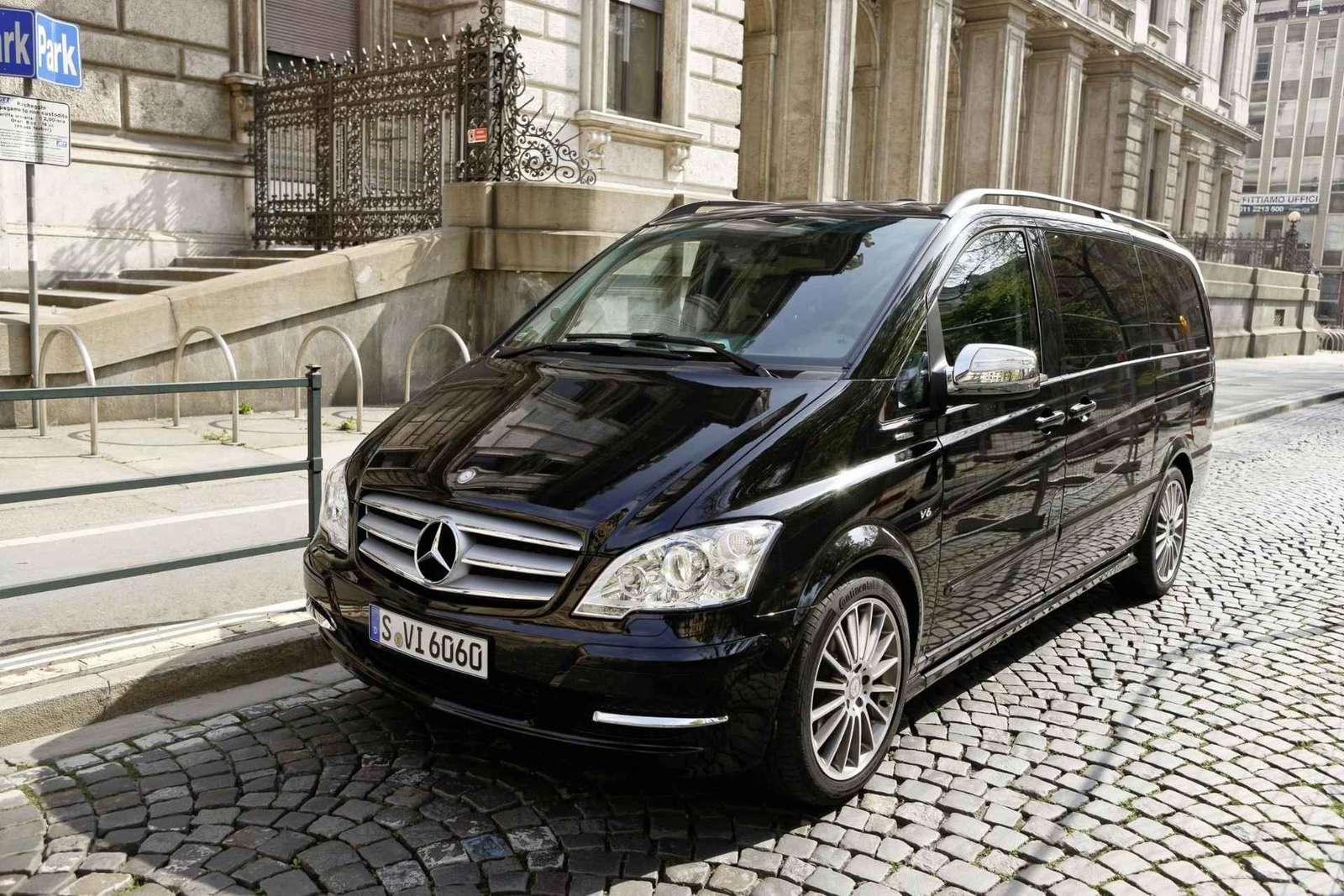 Von Neapel aus: Privater One-Way-Transfer nach Positano