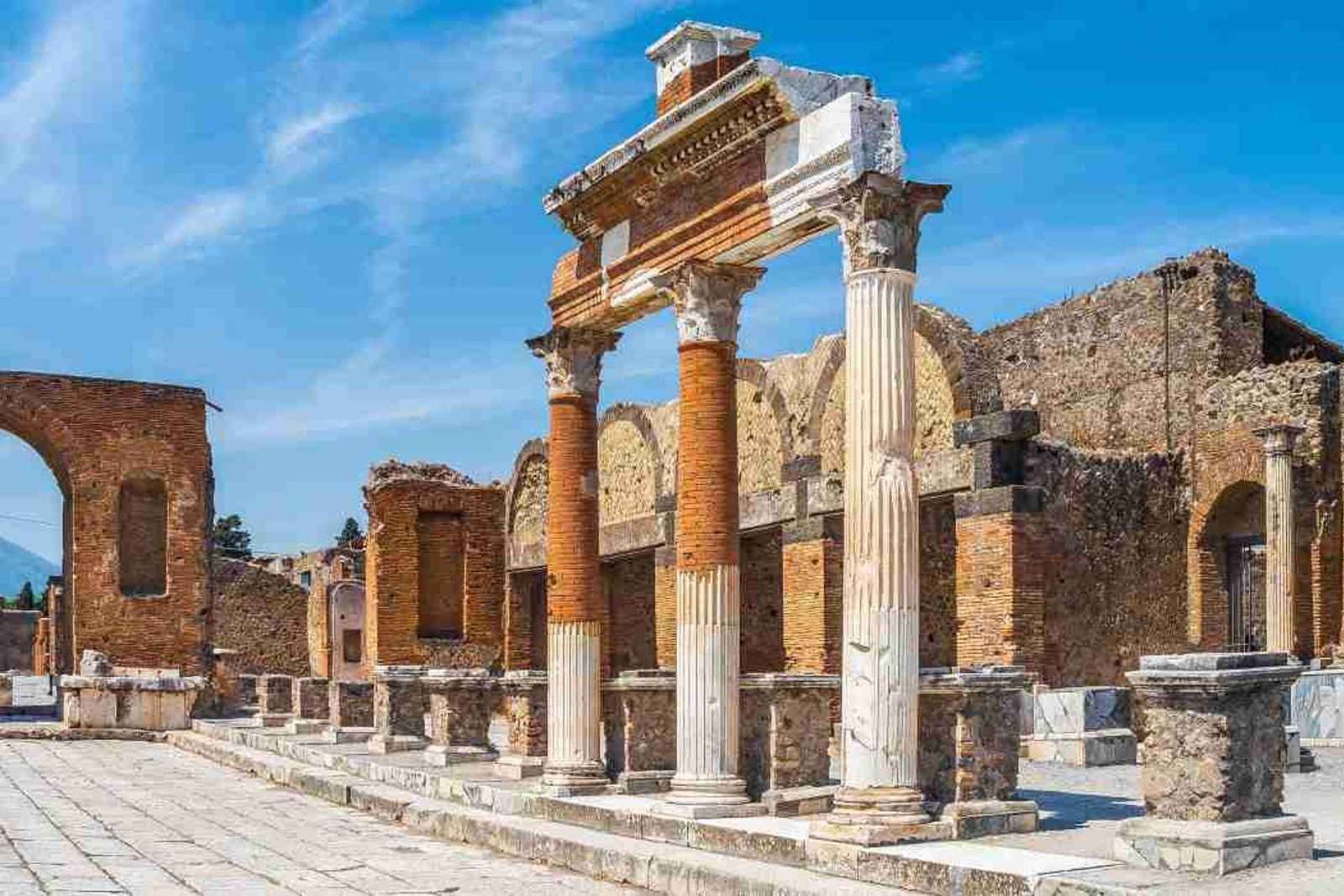 Von Neapel: Besuche die Ausgrabungen von Pompeji und den Vesuv mit Führung und Skip-the-line-Ticket