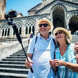 Die Amalfiküste vom Meer aus: Tagestour ab Neapel