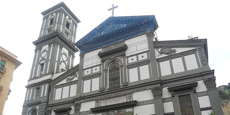 Kirche Santa Maria di Piedigrotta