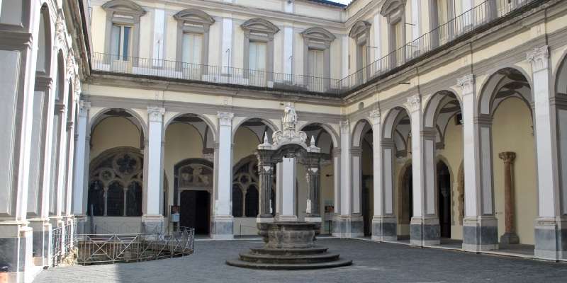 Kreuzgang von San Lorenzo Maggiore