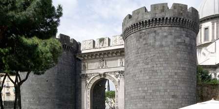 Porta Capuana
