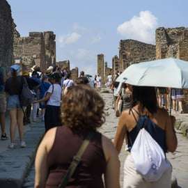 Vesuv und Pompeji Tour ab Neapel: Krater, Ruinen, kleine Gruppe