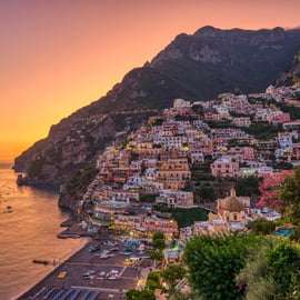 Amalfi: Amalfiküste und Positano Sonnenuntergangs-Kreuzfahrt mit Getränken