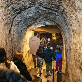 Führung durch die Katakomben von San Gennaro in Neapel