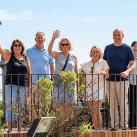 Von Neapel aus: Geführte Tour durch Capri mit Tickets für die Fähre und Minibus
