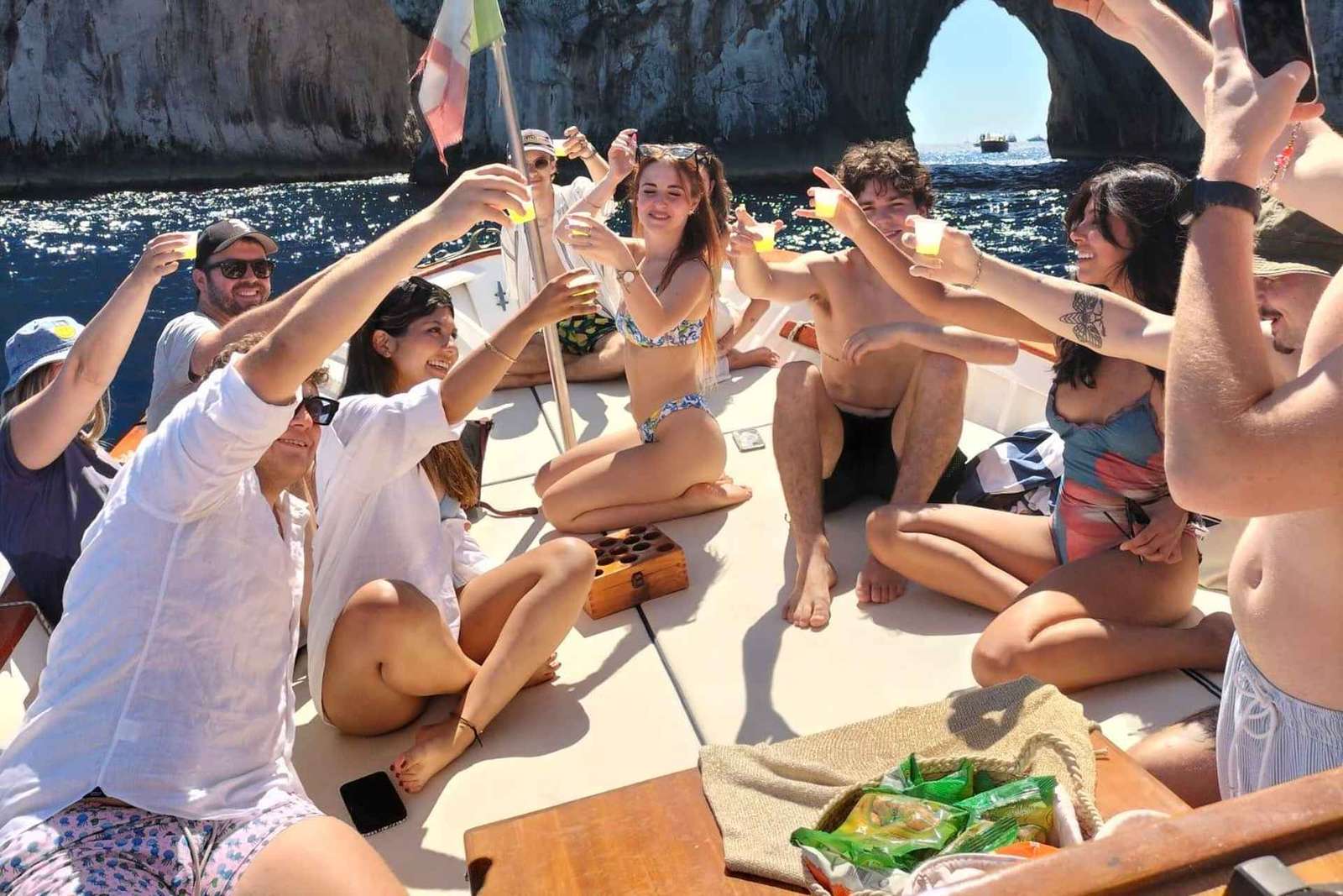 Capri Bootstour für kleine Gruppen: Faraglioni, Tiberius-Villen