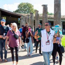 Neapel: Pompeji & Herculaneum mit Tickets und Mittagessen
