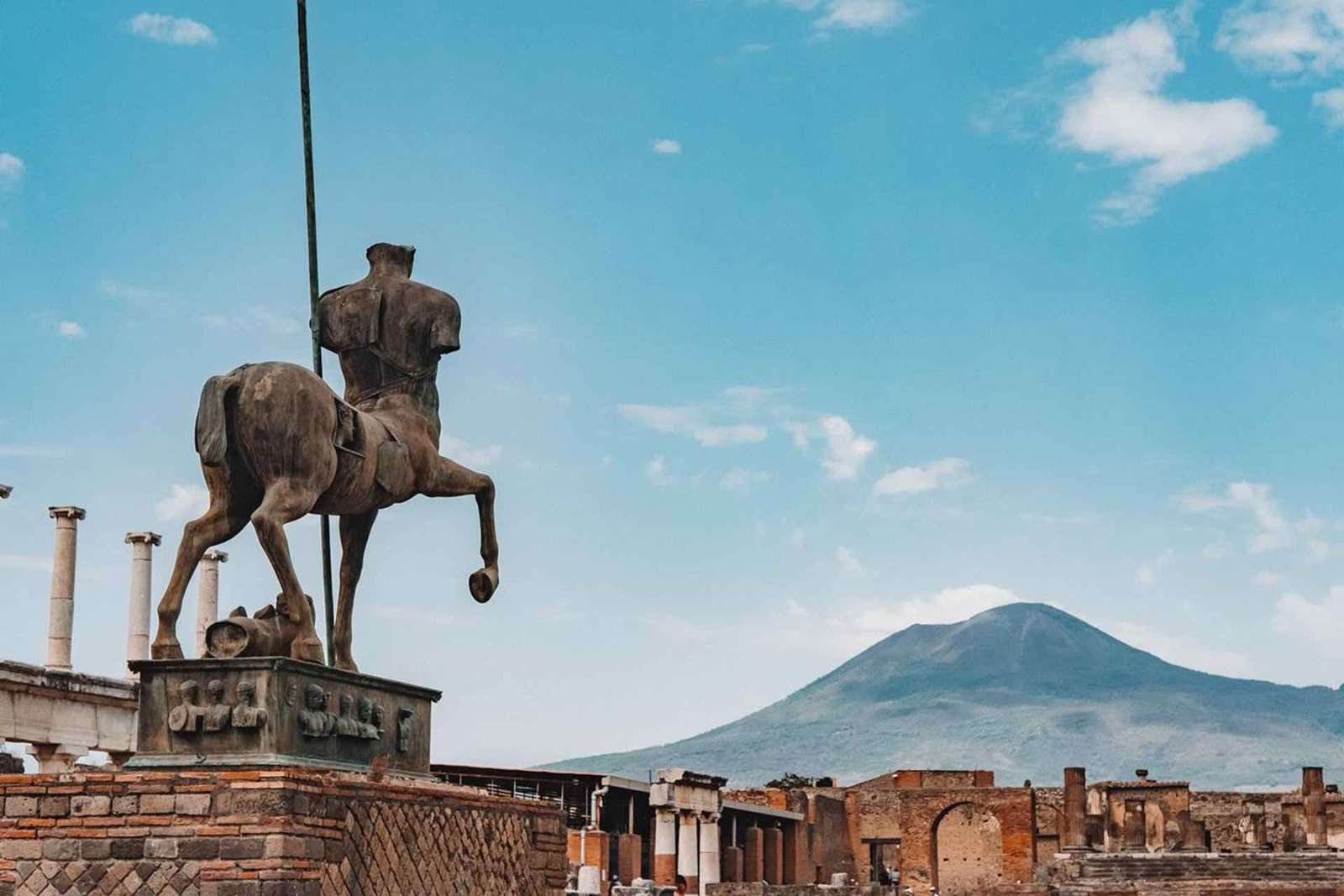 Vom Hafen Neapels aus: Vesuv und Pompeji Tour mit Tickets