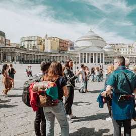 Neapel: Königspalast und Spanische Viertel Kleingruppentour