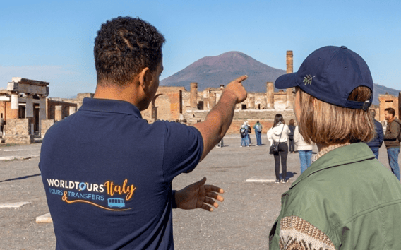 Von Neapel aus: Pompeji & Amalfiküste Tagestour mit Mittagessen