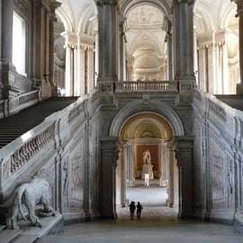 Ab Neapel: All-inclusive-Tour zum Königspalast von Caserta mit fachkundiger Führung