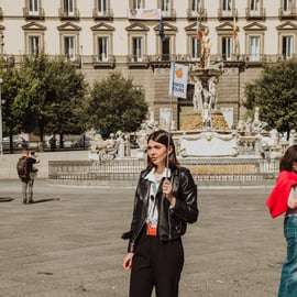 Neapel: Königspalast und Spanische Viertel Kleingruppentour