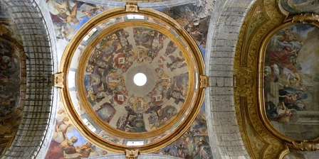 Kirche Santi Severino e Sossio