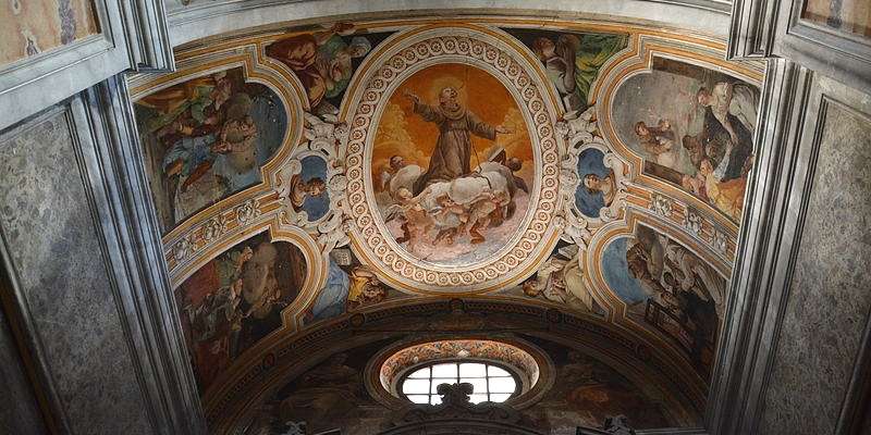 Kirche Santa Maria La Nova