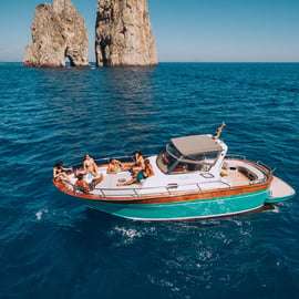 Ab Positano: Tagestour zur Küste von Sorrent und Capri mit dem Boot