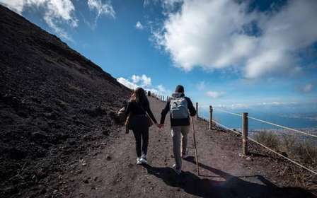 Von Sorrento aus: Pompeji und der Vesuv Geführte Tour mit Mittagessen