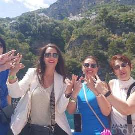 Sorrent, Positano, Amalfi: Tour ab Neapel im Premium-Minivan