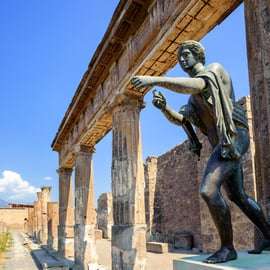 Neapel: Hin- und Rückfahrt mit dem Shuttle-Bus nach Pompeji