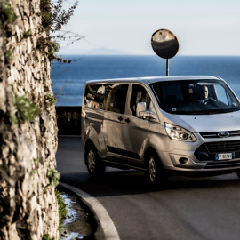 Neapel: Gemeinsamer Shuttle-Transfer nach Sorrento
