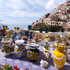 Sorrent, Positano, Amalfi: Tour ab Neapel im Premium-Minivan