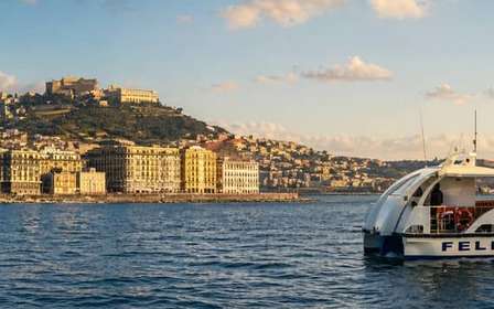 Bootstour im Golf von Neapel: Panoramafahrt mit Guide