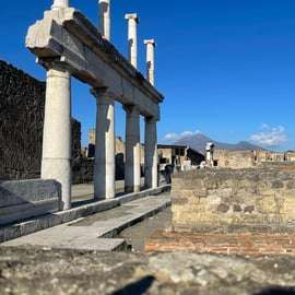 Von Neapel aus: Führung durch Pompeji mit Tickets ohne Anstehen (Skip-the-Line)