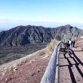 Von Sorrento aus: Tagestour zu den Ruinen von Pompeji und dem Vesuv
