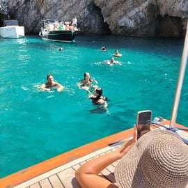 Capri Bootstour zu den Grotten und Faraglioni