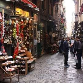Neapel: Private Custom Tour mit einem ortskundigen Guide